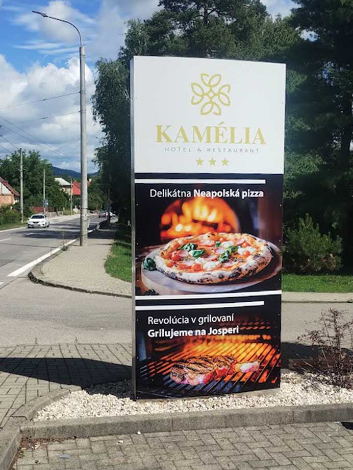 Kamelia_Totem